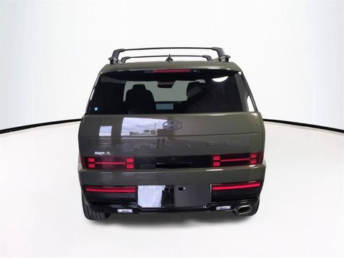 Used 2025 Hyundai Santa Fe Calligraphy FWD image 6