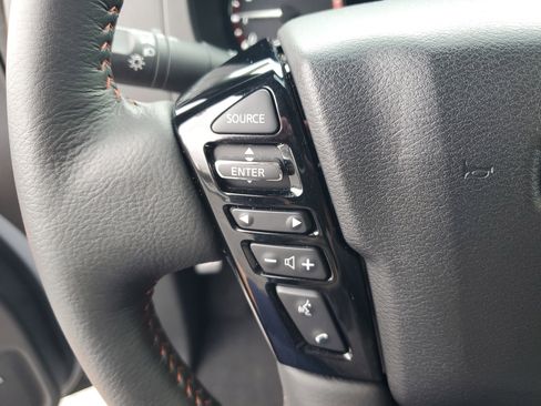 Certified 2025 Nissan Frontier PRO-4X w/ Pro Premium Package image 16