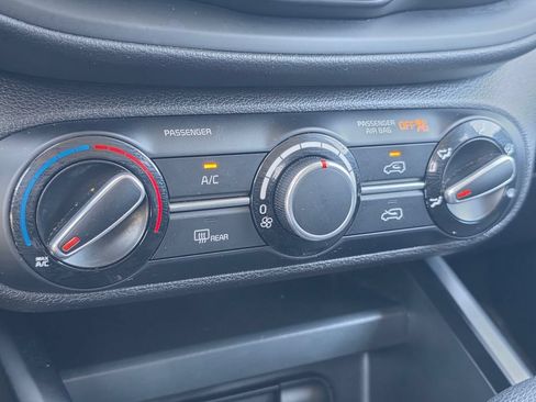 Used 2024 Kia Soul LX w/ Option Group 015 FWD image 23