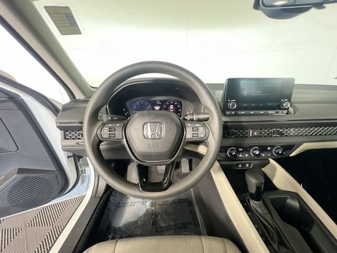 Used 2023 Honda Accord LX image 14