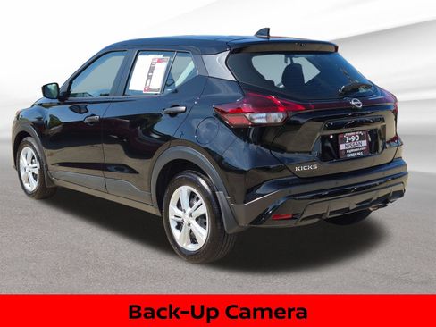Certified 2025 Nissan Kicks Play S FWD image 11