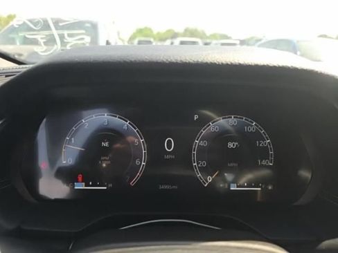 Used 2023 Jeep Grand Cherokee Altitude AWD/4WD image 17