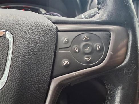 Used 2017 GMC Acadia SLT image 13