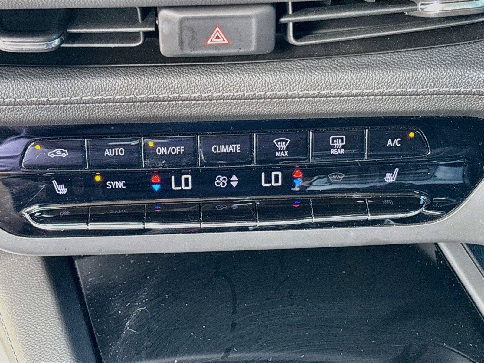 Used 2023 Buick Envision Essence w/ Sport Touring Package FWD image 15