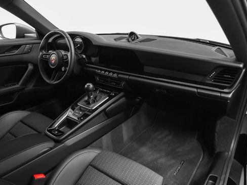 Certified 2024 Porsche 911 Carrera T RWD image 30