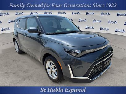Used 2025 Kia Soul LX w/ LX Technology Package