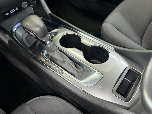 Used 2022 Chevrolet Malibu LS FWD image 14