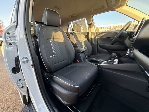 New 2026 Hyundai Venue SEL image 24