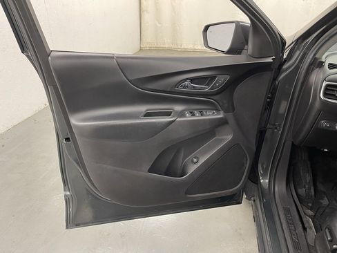 Used 2019 Chevrolet Equinox LT image 17