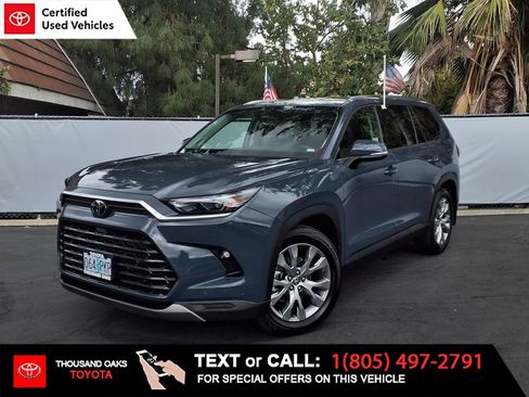 Certified 2024 Toyota Grand Highlander AWD image 1