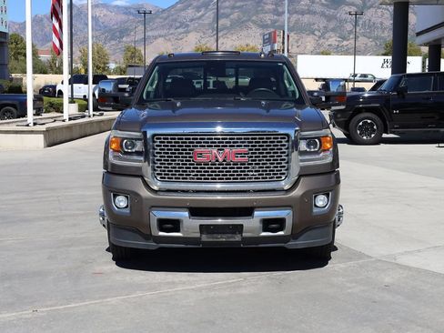 Used 2015 GMC Sierra 3500 Denali w/ Duramax Plus Package AWD/4WD image 9