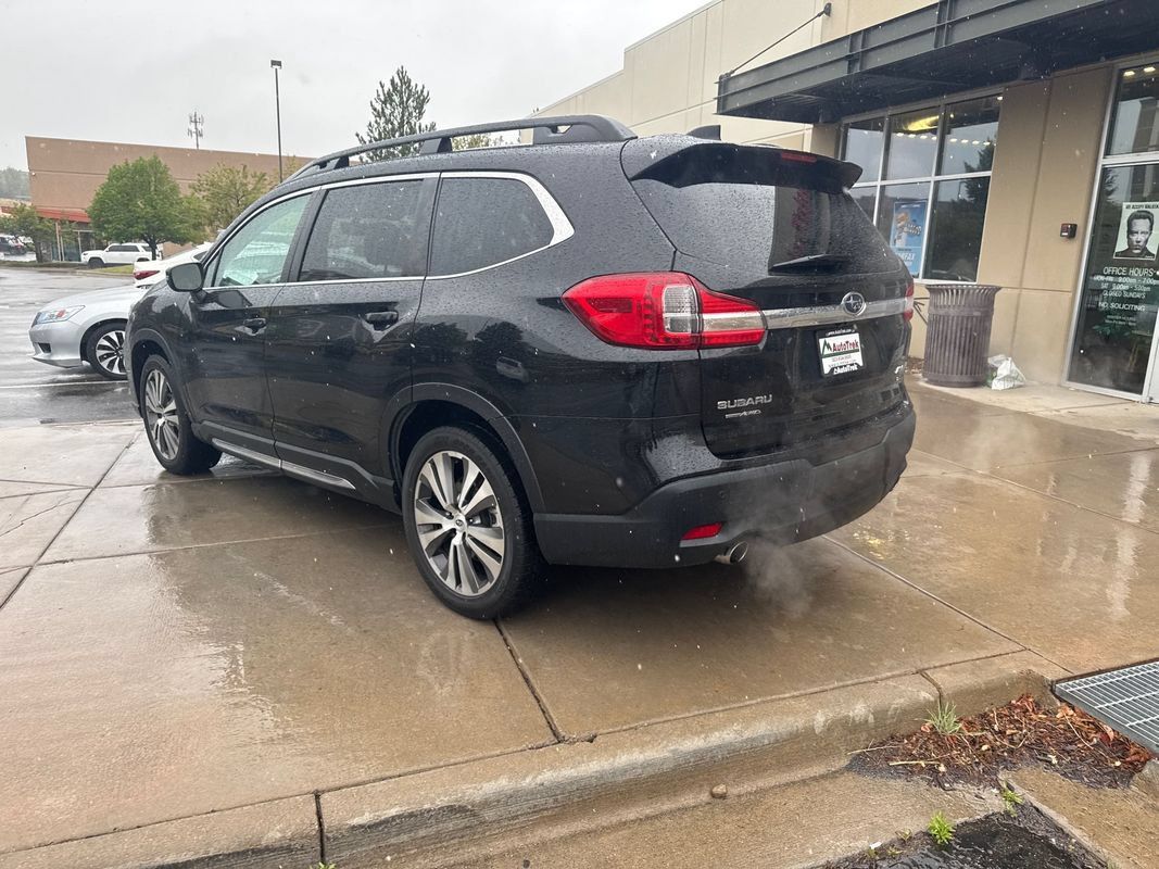 Used 2022 Subaru Ascent Limited AWD/4WD image 8