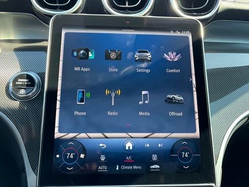 Used 2024 Mercedes-Benz GLC 300 4MATIC image 19