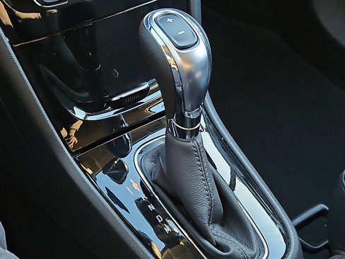 Used 2019 Buick Encore Preferred w/ Safety Package image 14