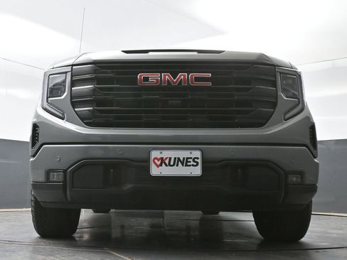 Used 2024 GMC Sierra 1500 Elevation w/ Elevation Premium Package AWD/4WD image 27