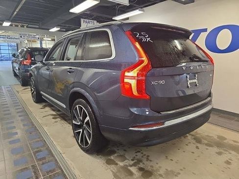 Certified 2024 Volvo XC90 B6 Plus image 3