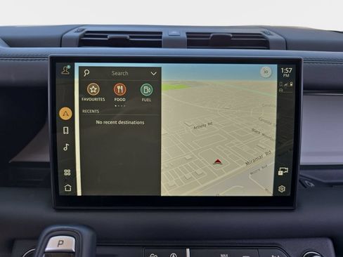 Certified 2025 Land Rover Defender 90 X-Dynamic SE AWD/4WD image 22
