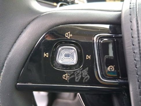 Used 2023 Lincoln Aviator AWD w/ Class IV Trailer Tow Package image 18