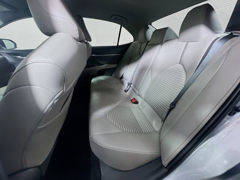 Used 2021 Toyota Camry SE FWD image 28