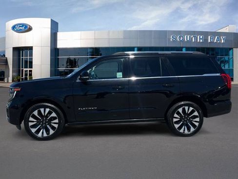 Certified 2025 Ford Expedition Platinum w/ Driver's Package AWD/4WD image 2