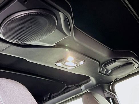 Used 2023 Jeep Wrangler Sport S image 19