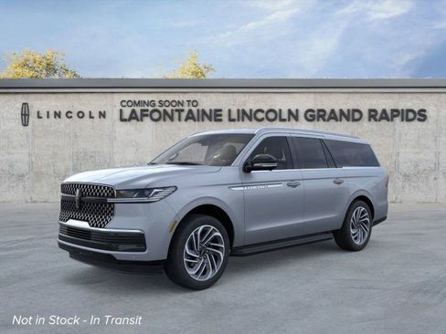 New 2026 Lincoln Navigator L Premier AWD/4WD image 1
