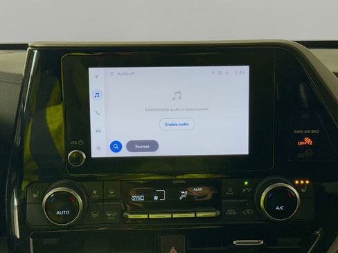 Certified 2023 Toyota Highlander XLE image 15