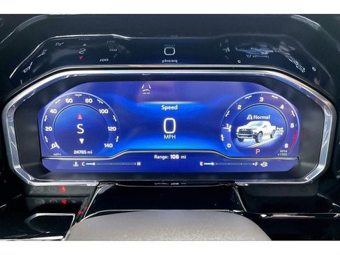 Used 2025 Chevrolet Silverado 1500 ZR2 w/ Technology Package image 22