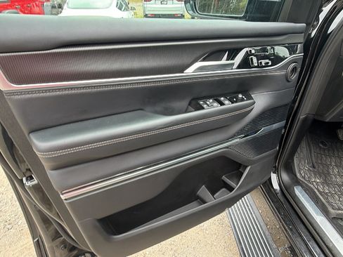 Certified 2025 Jeep Grand Wagoneer Series II Obsidian w/ Quick Order Packagew 28T AWD/4WD image 14