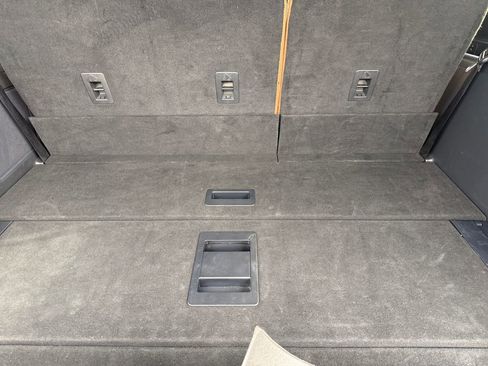 Used 2023 Ford Expedition Max Platinum image 17