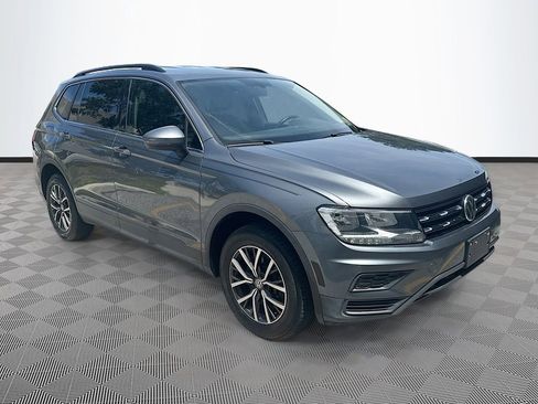 Used 2019 Volkswagen Tiguan SE AWD/4WD image 4