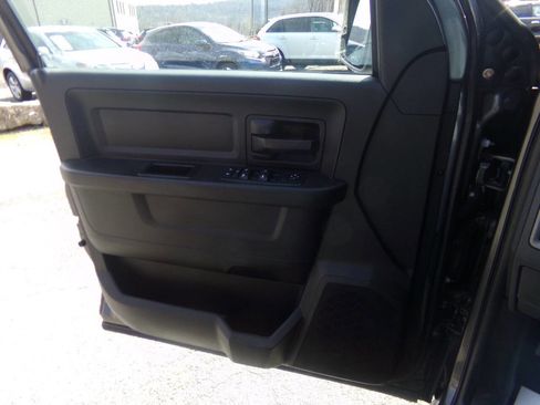 Used 2018 RAM 1500 Express image 33
