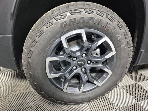 New 2026 Chevrolet Equinox ACTIV w/ Convenience Package III image 12