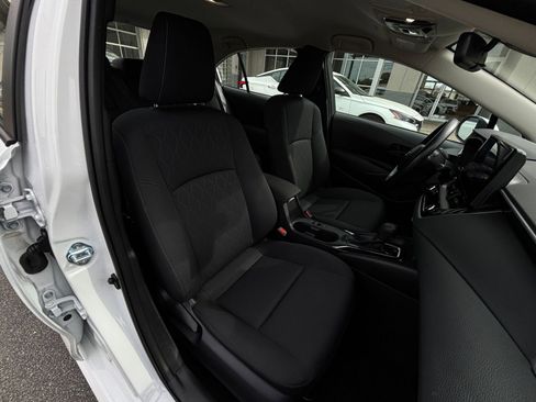 Used 2025 Toyota Corolla LE image 35