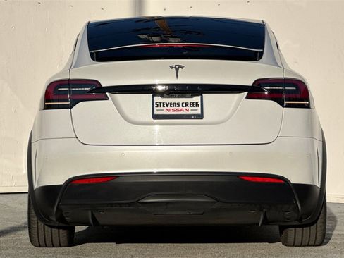 Used 2023 Tesla Model X image 5