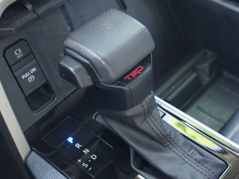 Used 2022 Toyota Tundra SR5 w/ TRD Off-Road Package image 10