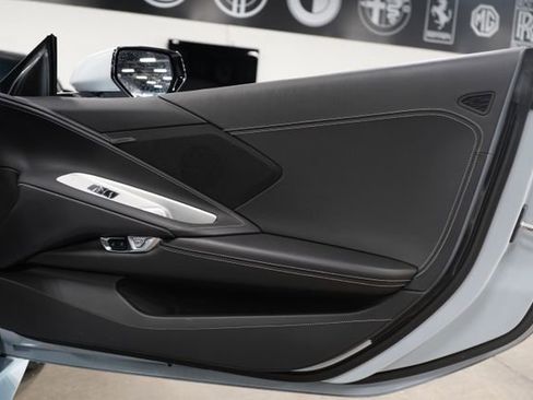 Used 2024 Chevrolet Corvette Stingray Convertible w/ 1LT RWD image 14