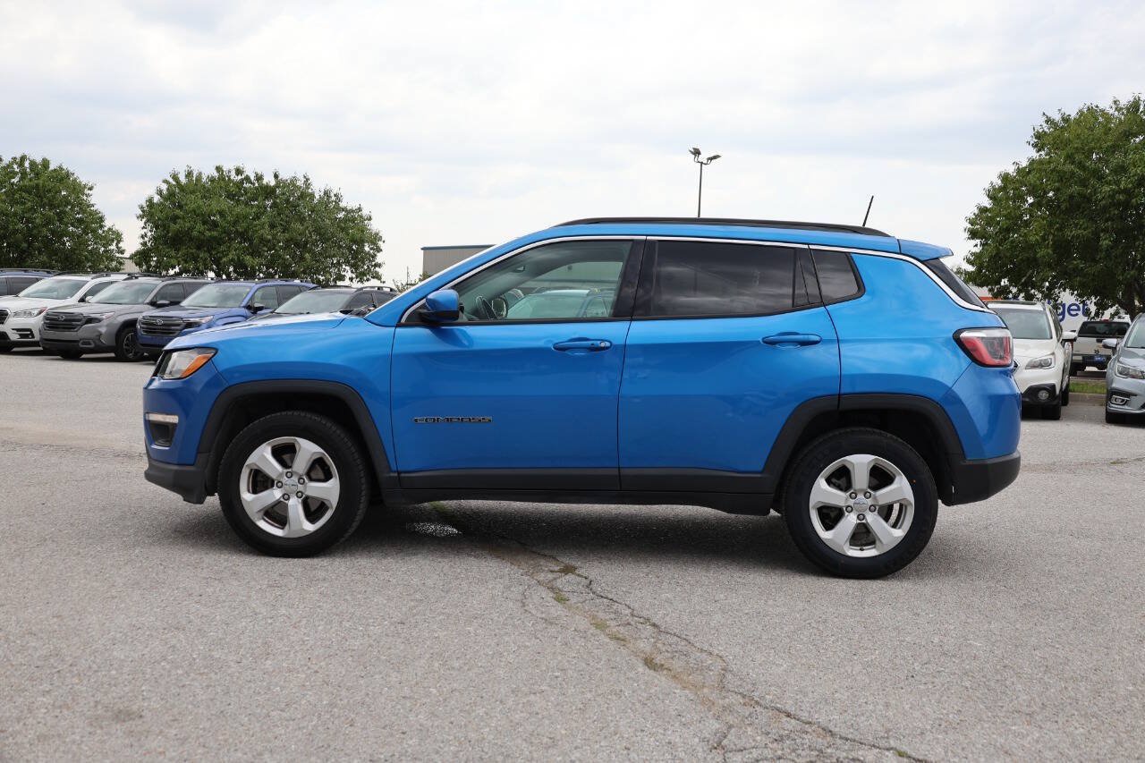Used 2017 Jeep Compass Latitude w/ Popular Equipment Group AWD/4WD image 8