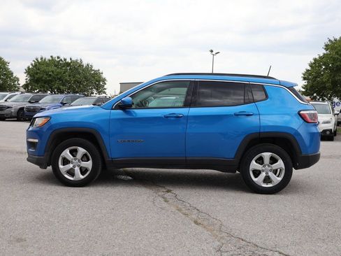 Used 2017 Jeep Compass Latitude w/ Popular Equipment Group AWD/4WD image 8