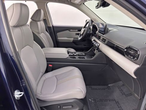 Used 2025 Honda Pilot EX-L image 14