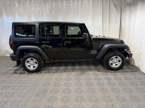 Used 2017 Jeep Wrangler Unlimited Sport w/ Connectivity Group AWD/4WD image 9
