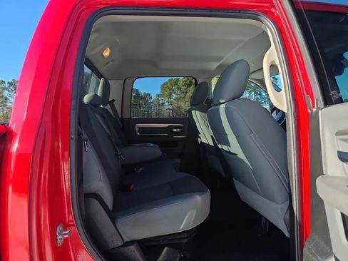 Used 2019 RAM 1500 Big Horn image 39