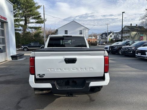 Used 2024 Toyota Tacoma TRD Off-Road w/ TRD Off Road Upgrade Package image 6