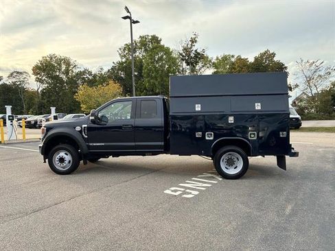 Used 2022 Ford F450 XLT w/ XLT Value Package image 4