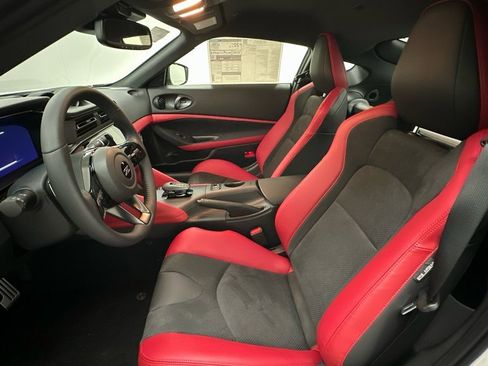 New 2025 Nissan Z Performance w/ Floor Mat Package image 9