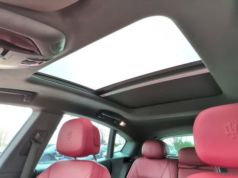 Used 2023 Maserati Levante GT AWD/4WD image 30