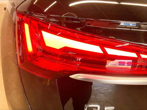 Certified 2023 Audi Q5 2.0T Premium Plus w/ Premium Plus Package AWD/4WD image 28