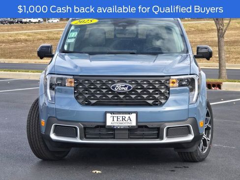 New 2025 Ford Maverick Lariat image 2