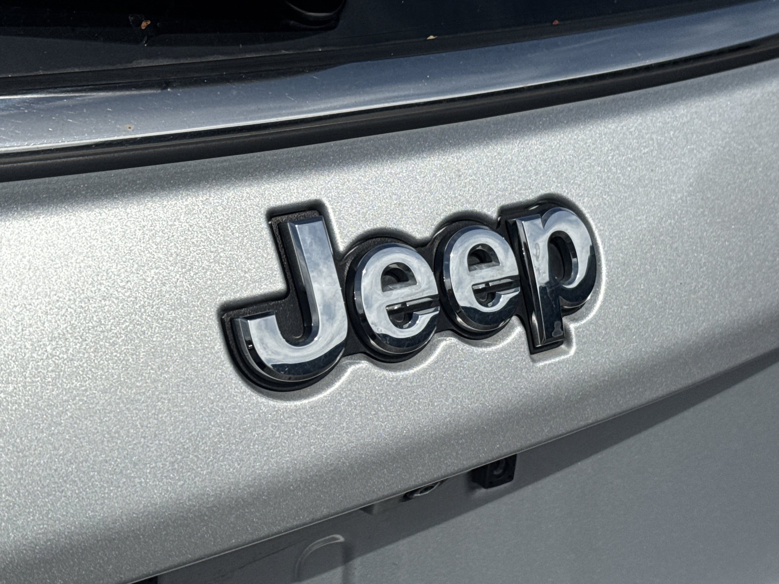 Used 2025 Jeep Compass Limited AWD/4WD image 14