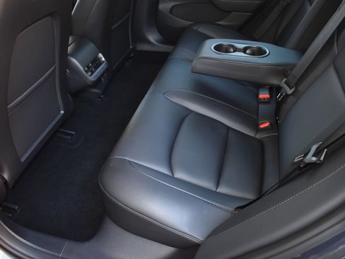 Used 2023 Tesla Model 3 Standard Range image 17